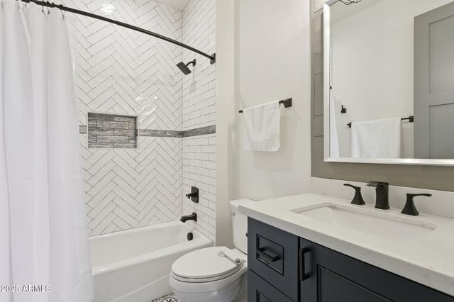 8449 E LINCOLN Drive, Scottsdale, AZ 85250