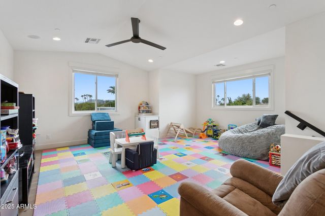 8449 E LINCOLN Drive, Scottsdale, AZ 85250