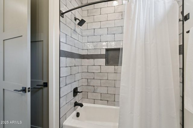 8449 E LINCOLN Drive, Scottsdale, AZ 85250