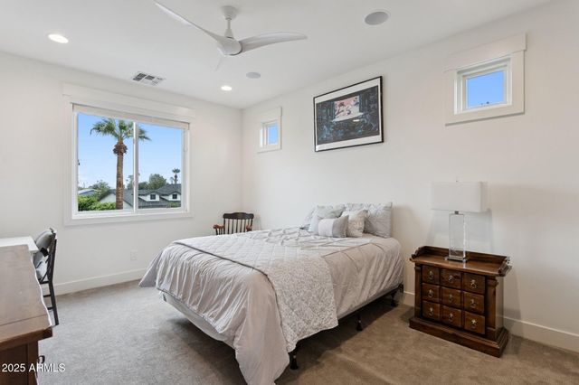 8449 E LINCOLN Drive, Scottsdale, AZ 85250