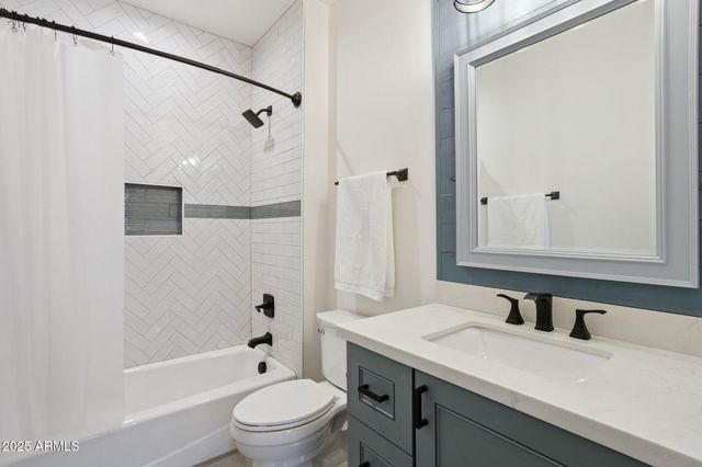 8449 E LINCOLN Drive, Scottsdale, AZ 85250