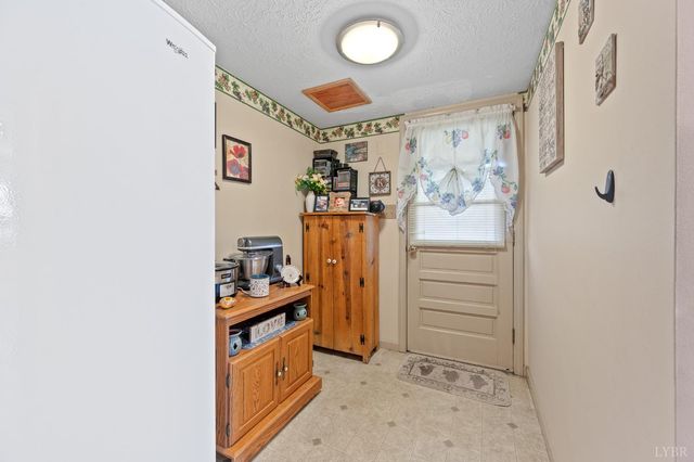 1925 Forbes Mill Road, Bedford, VA 24523