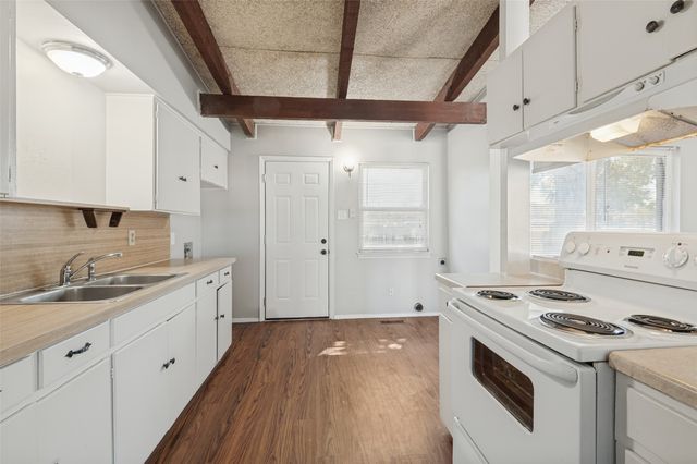 2686 Roger Williams Drive, Irving, TX 75061