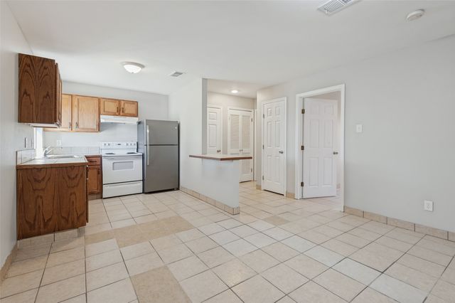2686 Roger Williams Drive, Irving, TX 75061