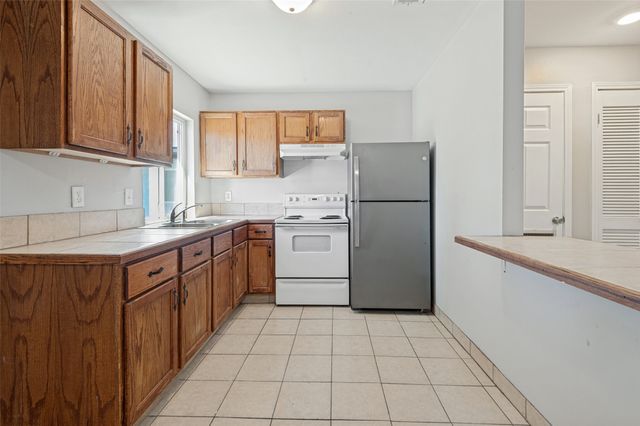 2686 Roger Williams Drive, Irving, TX 75061