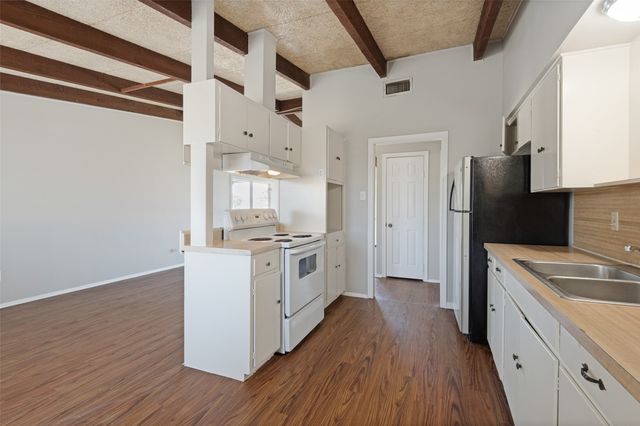 2686 Roger Williams Drive, Irving, TX 75061