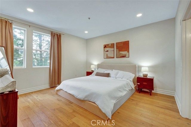 13935 Burbank Boulevard 105, Van Nuys (los Angeles), CA 91401