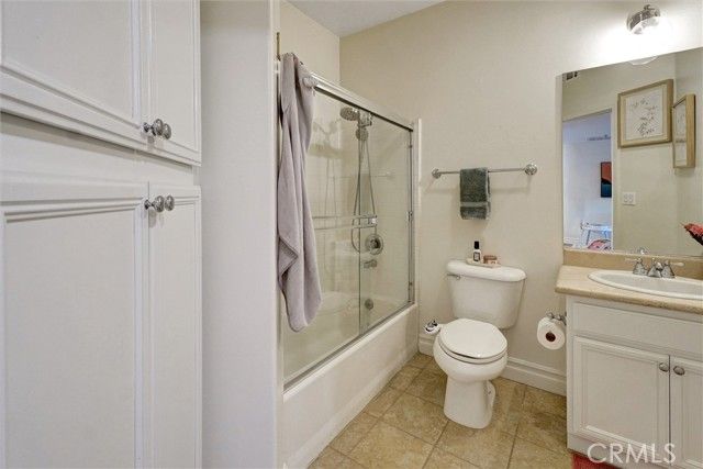 13935 Burbank Boulevard 105, Van Nuys (los Angeles), CA 91401