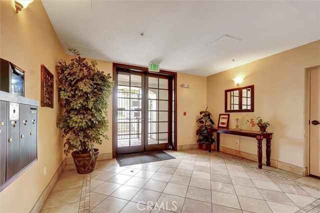 13935 Burbank Boulevard 105, Van Nuys (los Angeles), CA 91401