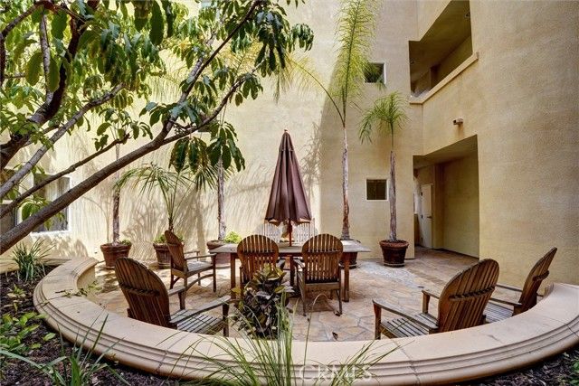 13935 Burbank Boulevard 105, Van Nuys (los Angeles), CA 91401