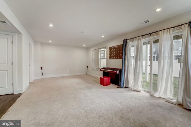 8382 AMBER BEACON CIR, Millersville, MD 21108