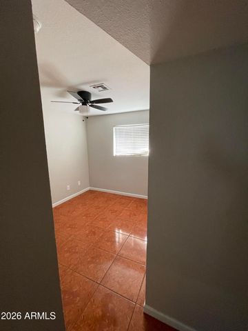 5631 N 67TH Drive, Glendale, AZ 85303