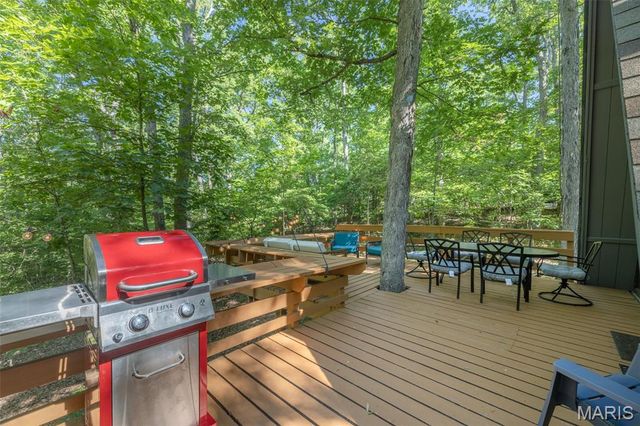 1203 Whitetail Point Drive, Innsbrook, MO 63390