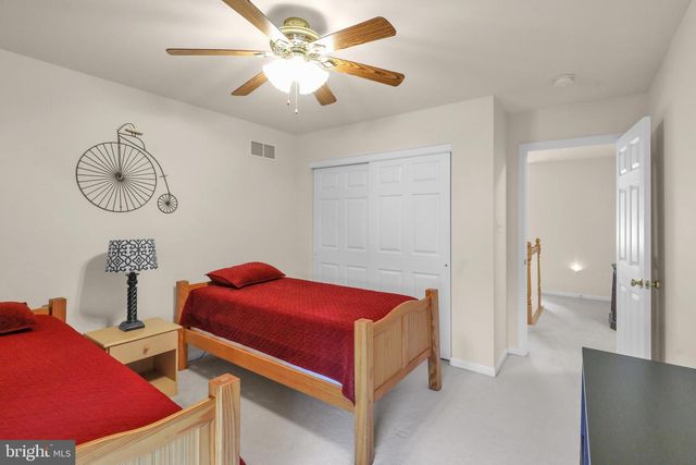 359 MOUNTAIN BLVD, Wernersville, PA 19565