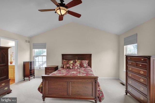 359 MOUNTAIN BLVD, Wernersville, PA 19565
