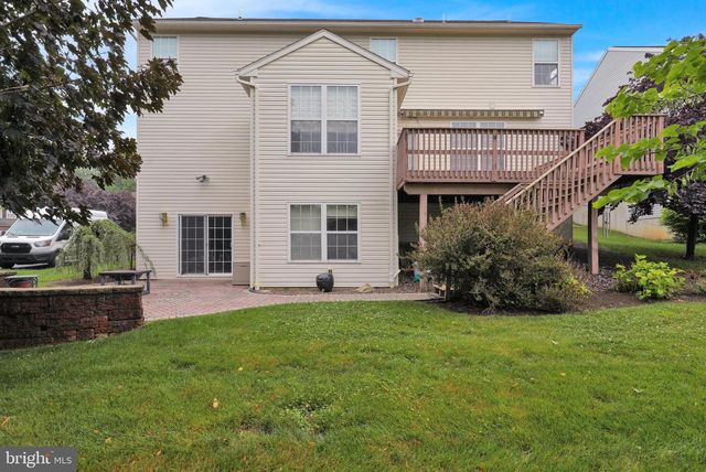 359 MOUNTAIN BLVD, Wernersville, PA 19565
