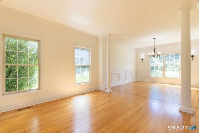 24 Plum Tree Lane, Trumbull, CT 06611