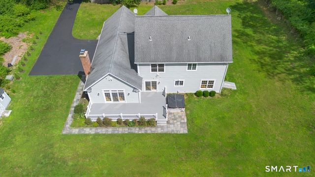24 Plum Tree Lane, Trumbull, CT 06611