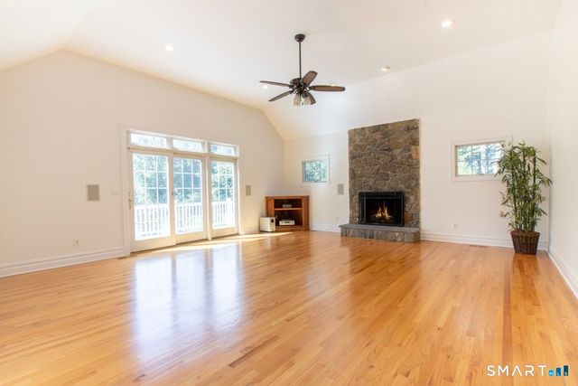 24 Plum Tree Lane, Trumbull, CT 06611