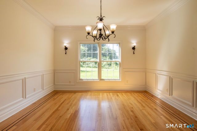 24 Plum Tree Lane, Trumbull, CT 06611