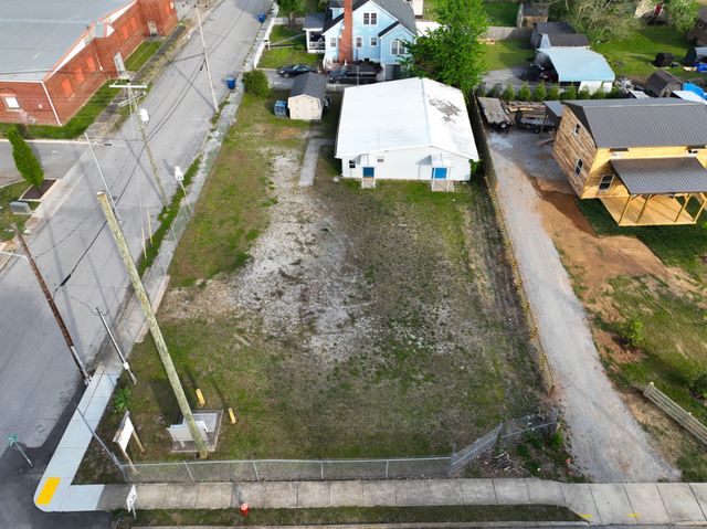 201 S Main St, Mount Pleasant, TN 38474
