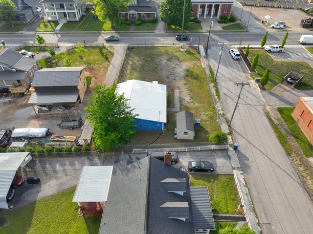 201 S Main St, Mount Pleasant, TN 38474