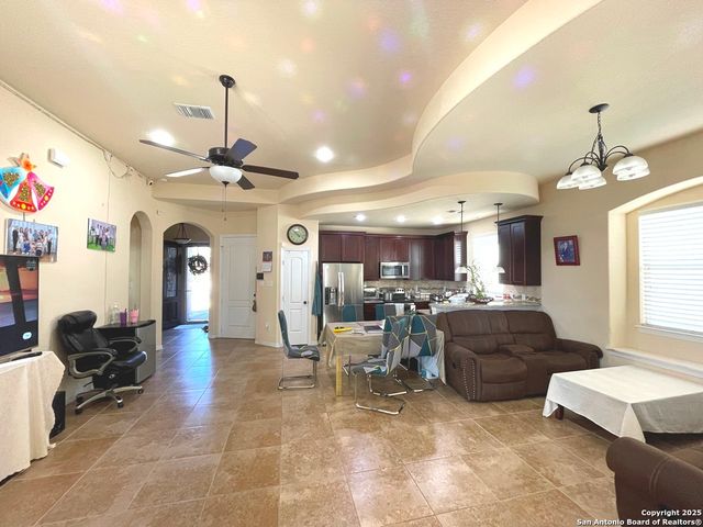 3914 Key West Way, Converse, TX 78109