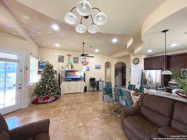 3914 Key West Way, Converse, TX 78109