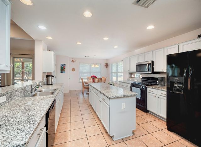 616 N Baker CIR, Leander, TX 78641