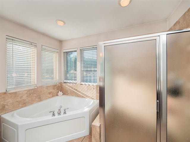 616 N Baker CIR, Leander, TX 78641