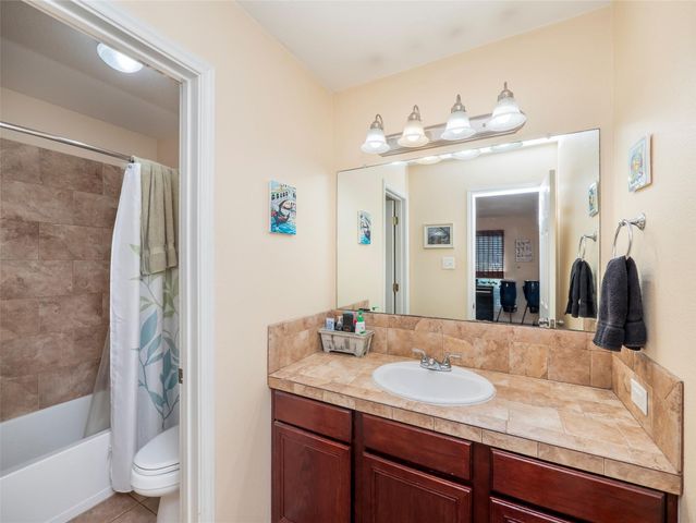 616 N Baker CIR, Leander, TX 78641