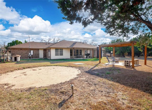 616 N Baker CIR, Leander, TX 78641