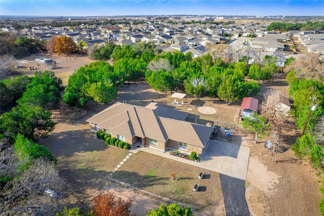 616 N Baker CIR, Leander, TX 78641