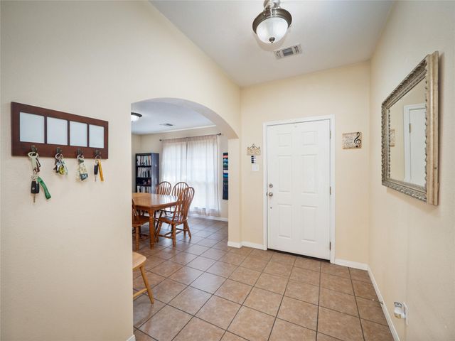 616 N Baker CIR, Leander, TX 78641