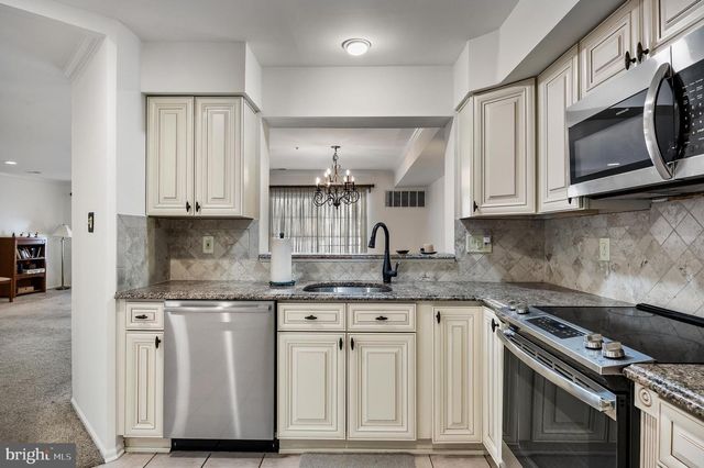 324 TUVIRA LN, Cherry Hill, NJ 08003