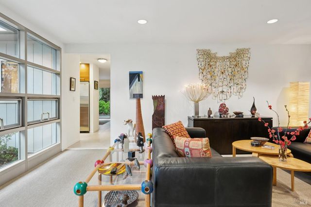 468 Mountain Ave, Sonoma, CA 95476