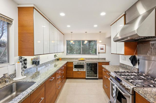 468 Mountain Ave, Sonoma, CA 95476