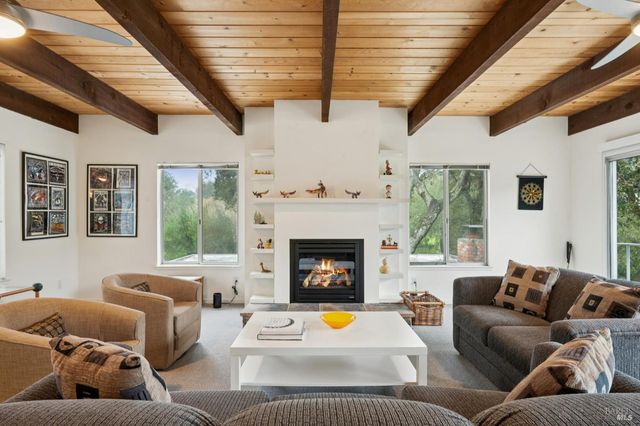 468 Mountain Ave, Sonoma, CA 95476