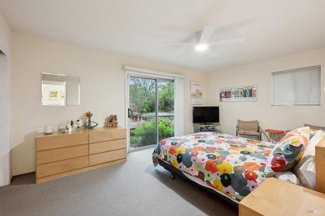 468 Mountain Ave, Sonoma, CA 95476