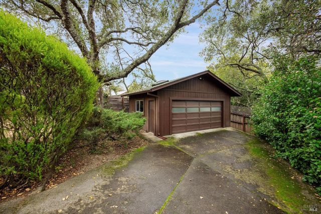 468 Mountain Ave, Sonoma, CA 95476