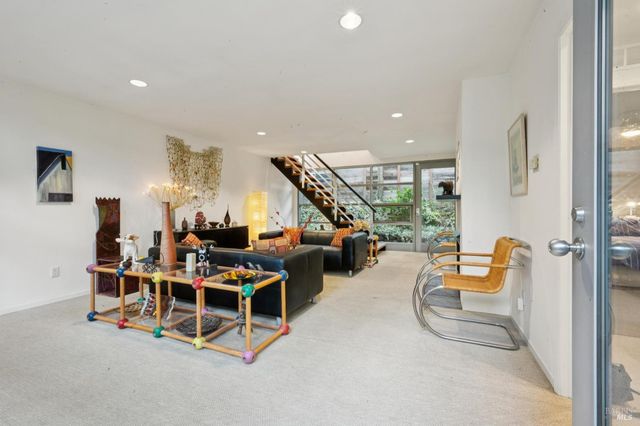 468 Mountain Ave, Sonoma, CA 95476