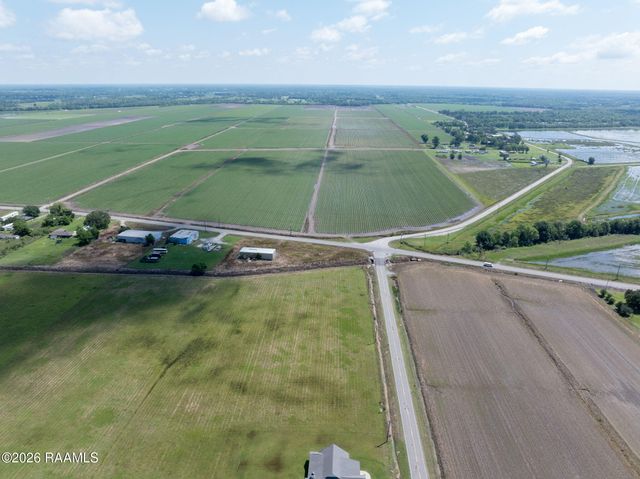 16 Delcambre Road, Breaux Bridge, LA 70517