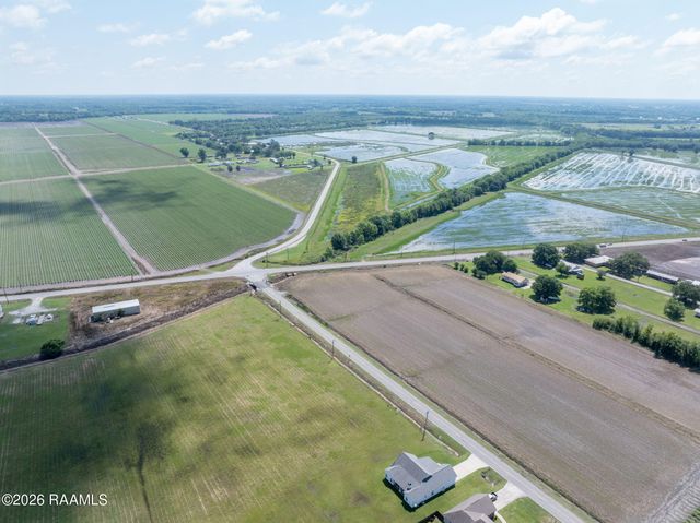 16 Delcambre Road, Breaux Bridge, LA 70517