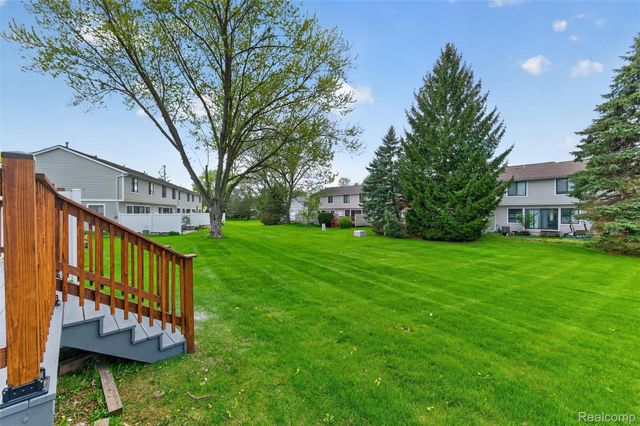 22747 Cranbrooke Drive, Novi, MI 48375