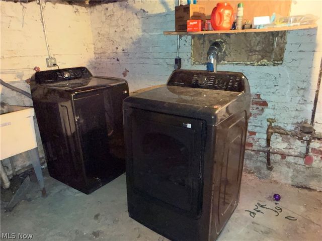 9300 Madison Avenue, Cleveland, OH 44102