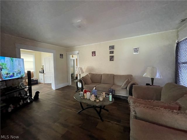 9300 Madison Avenue, Cleveland, OH 44102