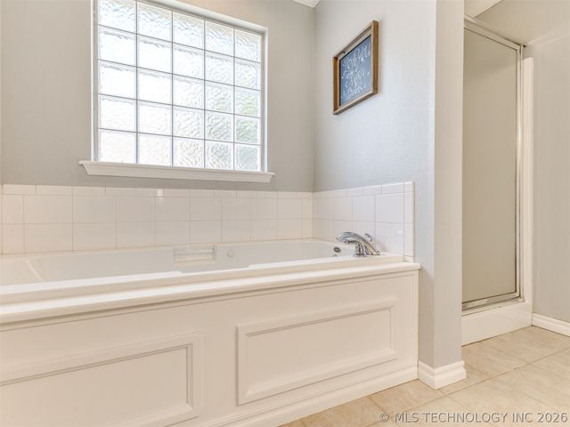 9940 E 119th Place S, Bixby, OK 74008