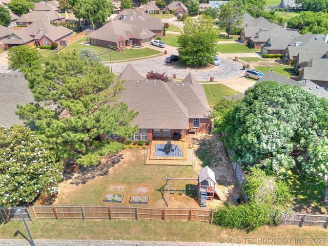 9940 E 119th Place S, Bixby, OK 74008