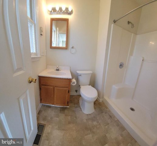 11031 ASCOT CIR, Fredericksburg, VA 22407