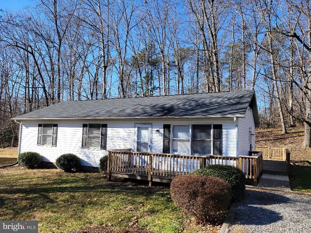 11031 ASCOT CIR, Fredericksburg, VA 22407